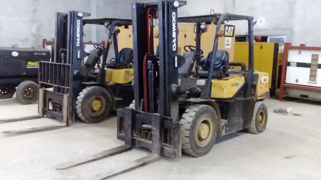 FORK LIFTS